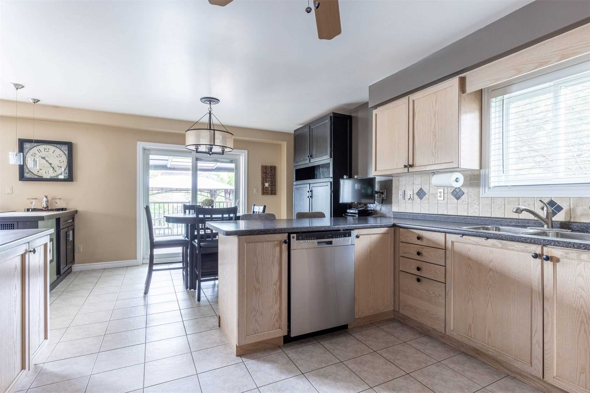 6 Valridge Crt