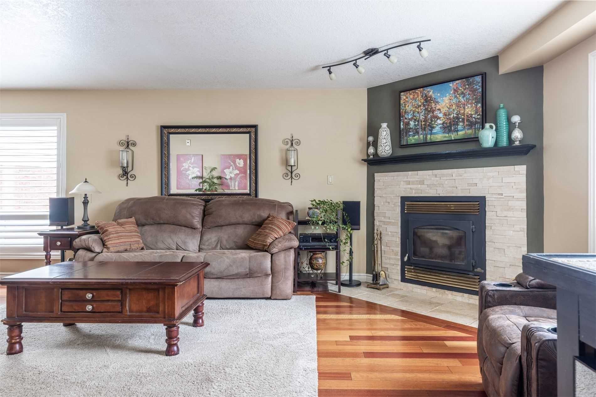 6 Valridge Crt