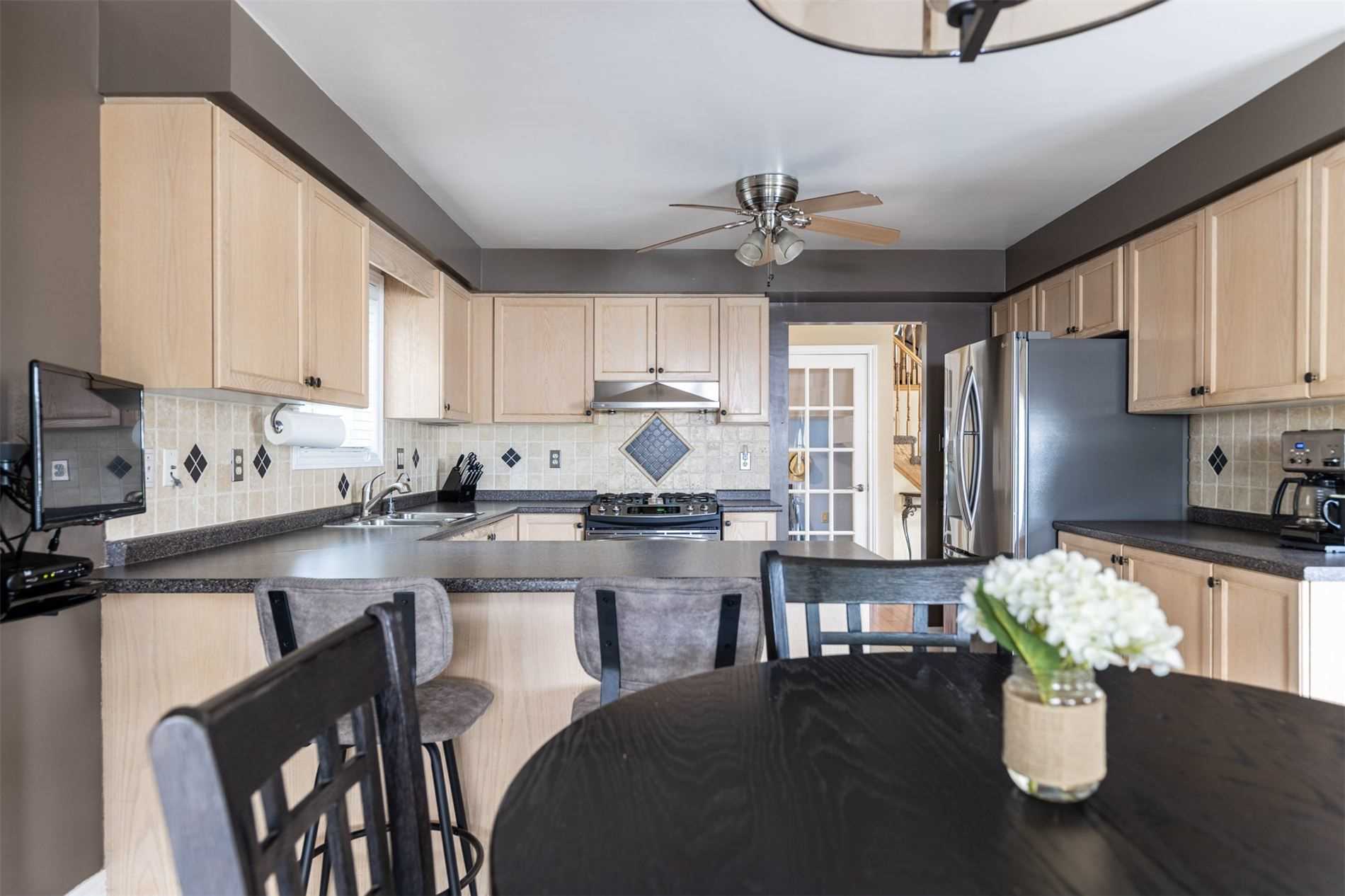 6 Valridge Crt