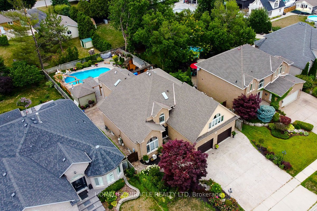 71 Richmond Cres