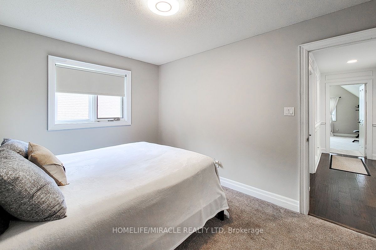 71 Richmond Cres