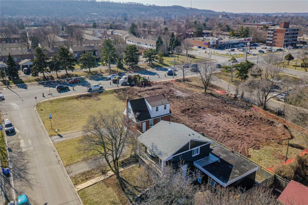 205 Highway 8 Rd, Hamilton
