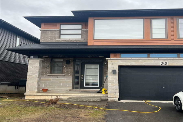 35 Greenwich Ave, Hamilton