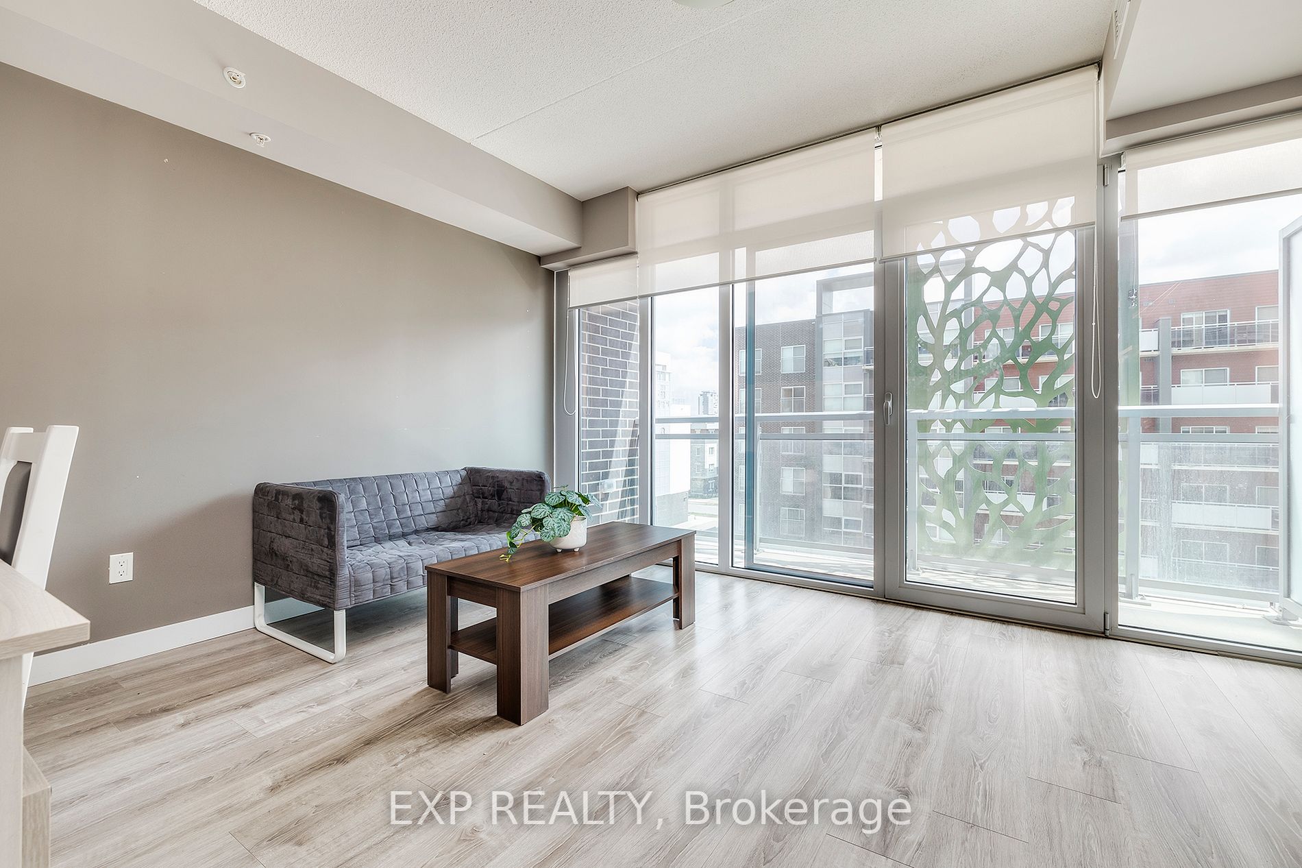 250 Albert St, #302