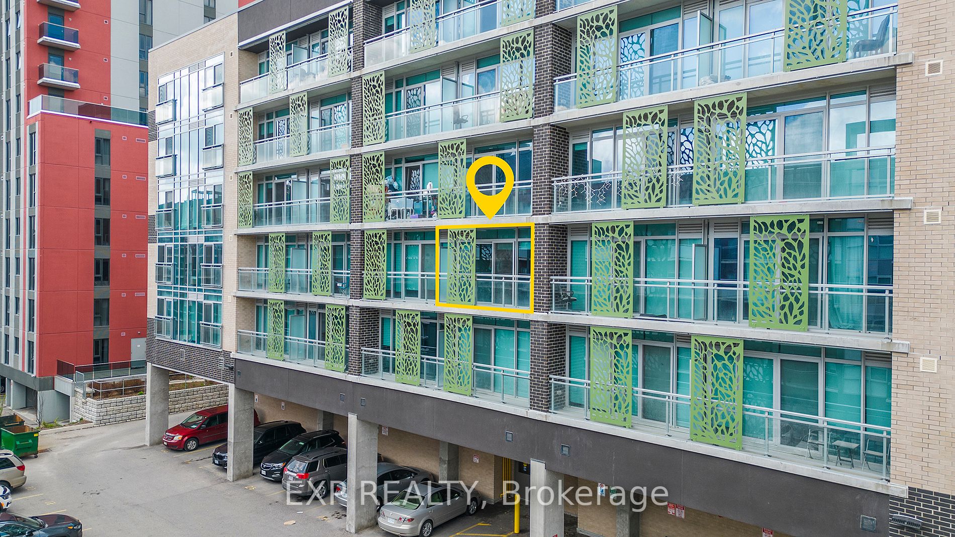 250 Albert St, #302