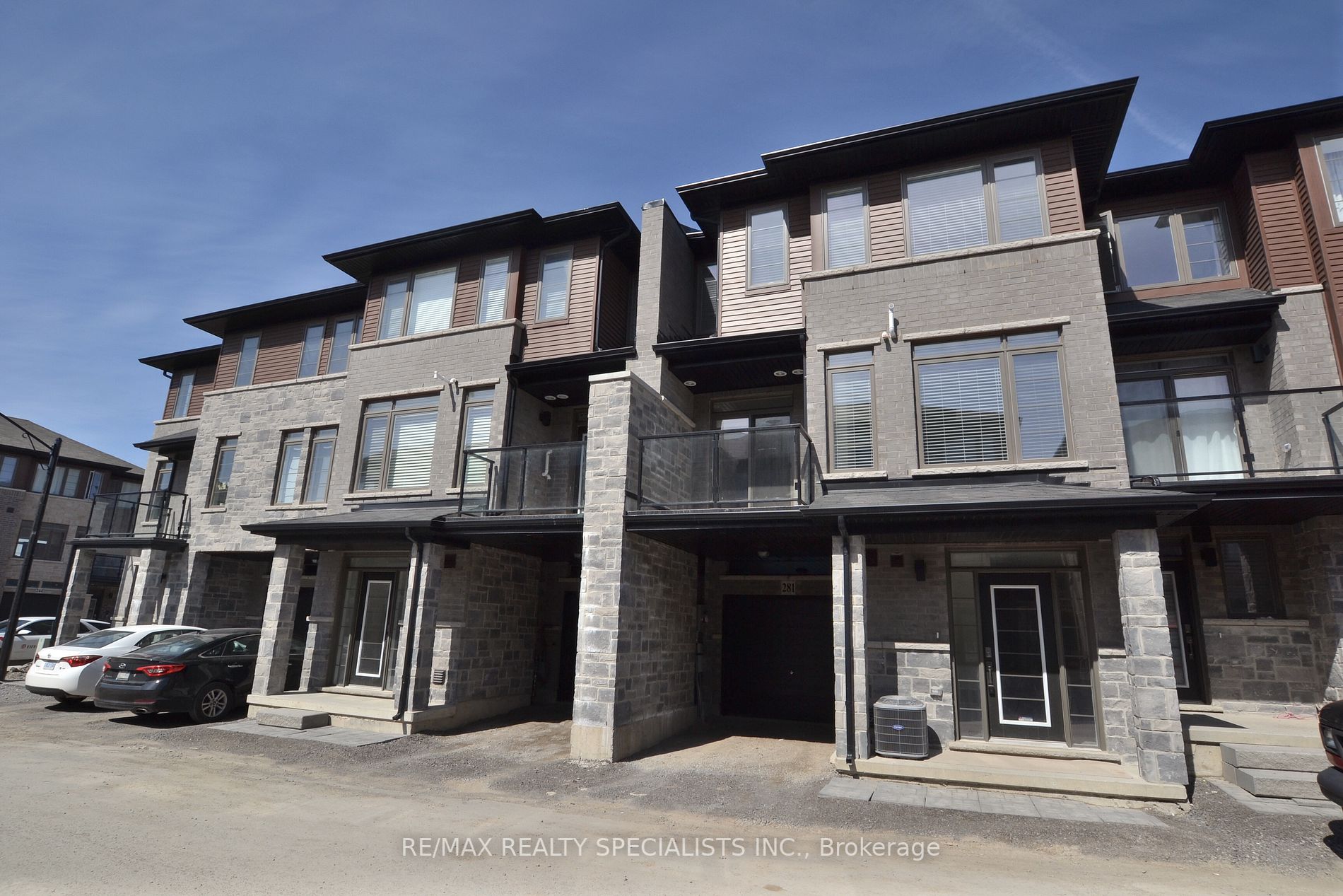 Listing X5955352 - Large Photo # 1