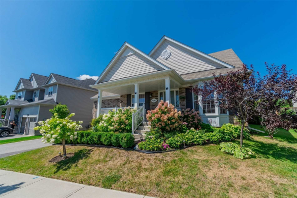 426 Lakeshore Rd, Port Hope