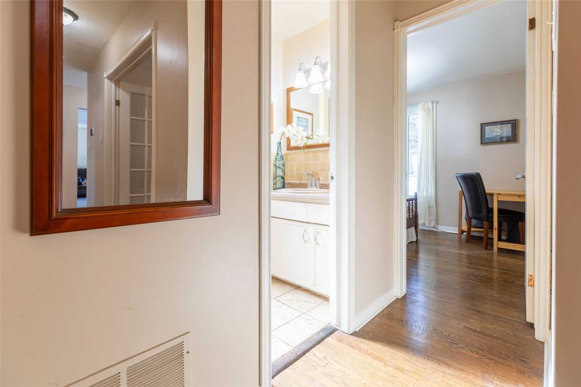 4 Valleydale Crt