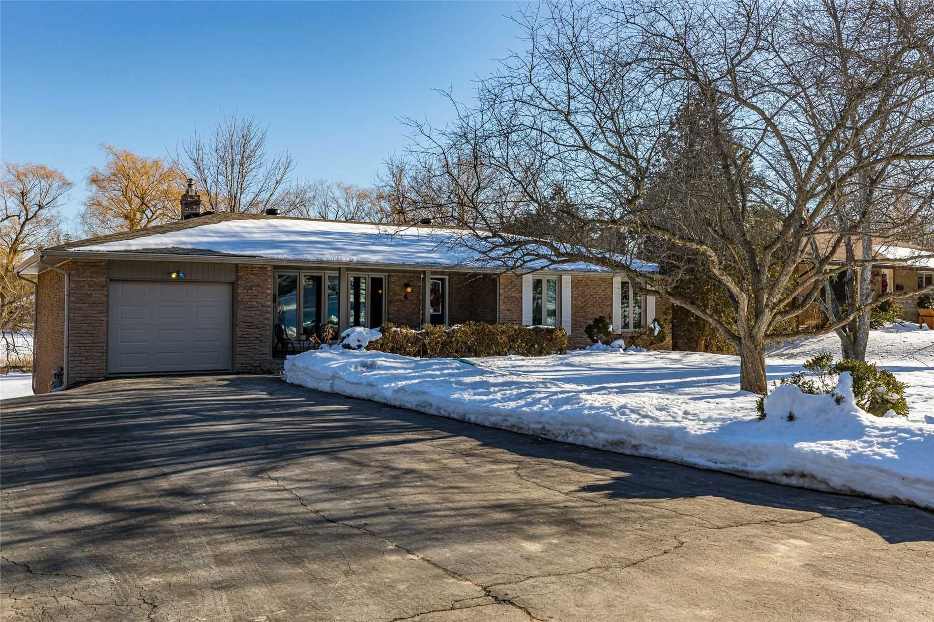 4 Valleydale Crt