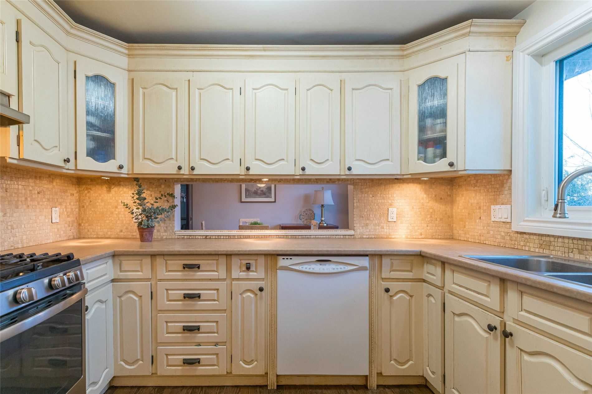 4 Valleydale Crt