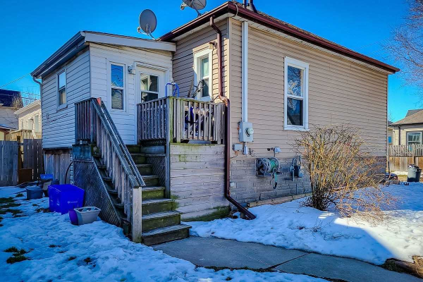 36 Douglas Ave, Hamilton