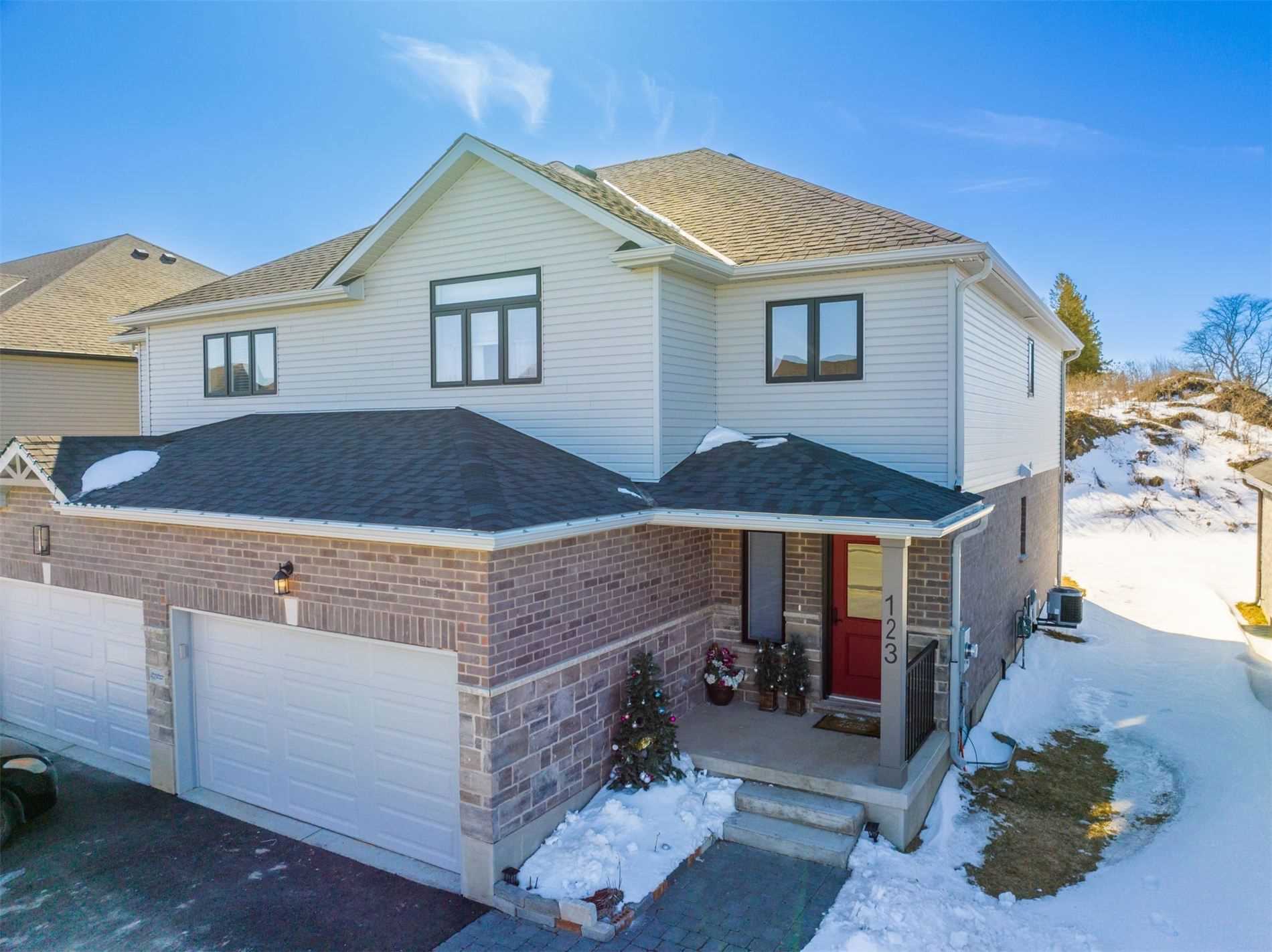 123 Stephenson Way, Minto