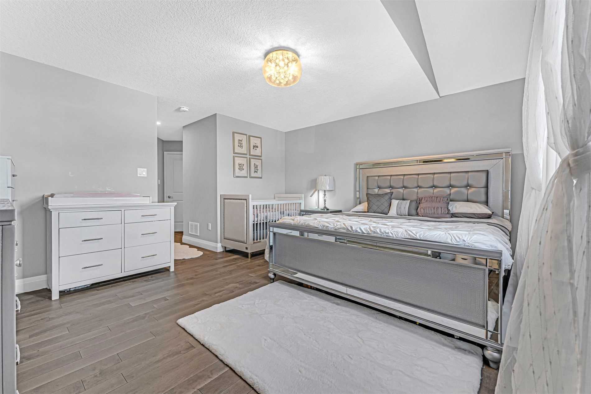 123 Stephenson Way, Minto