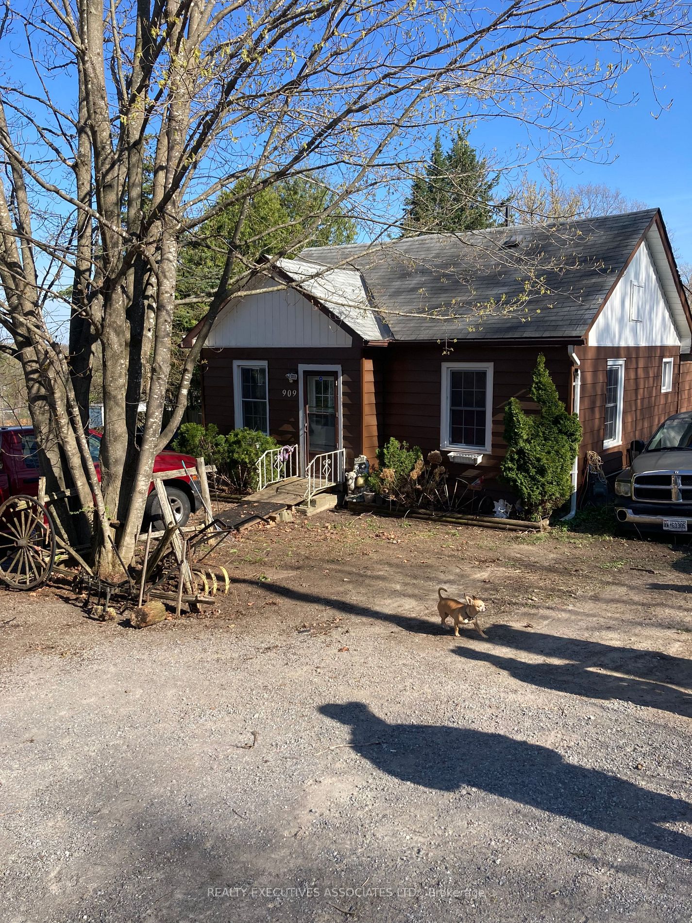 909 Mount Pleasant Road