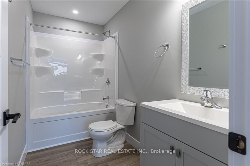 322 Stephen St
