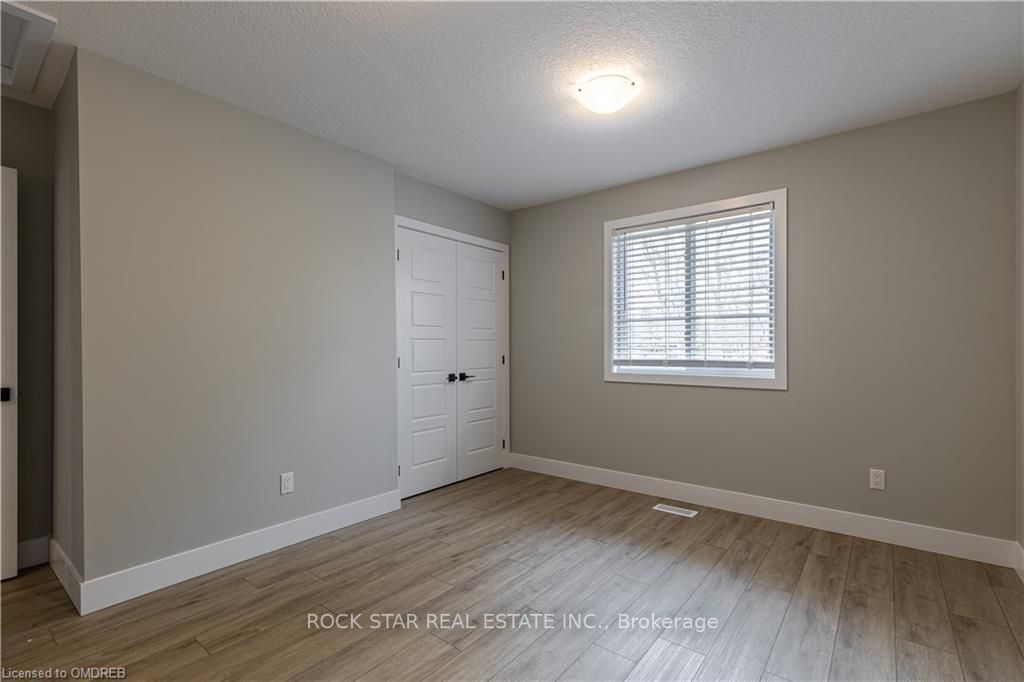 322 Stephen St