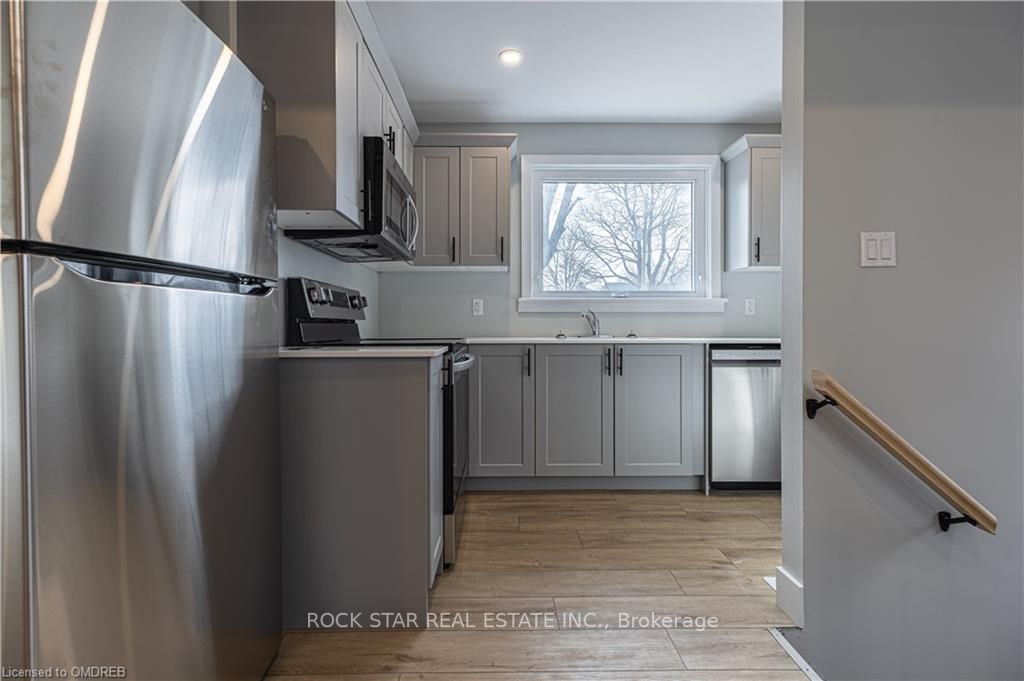 322 Stephen St