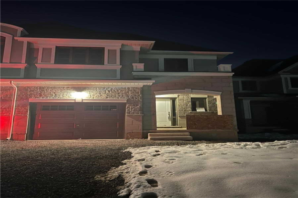 92 Aquasanta Cres, Hamilton