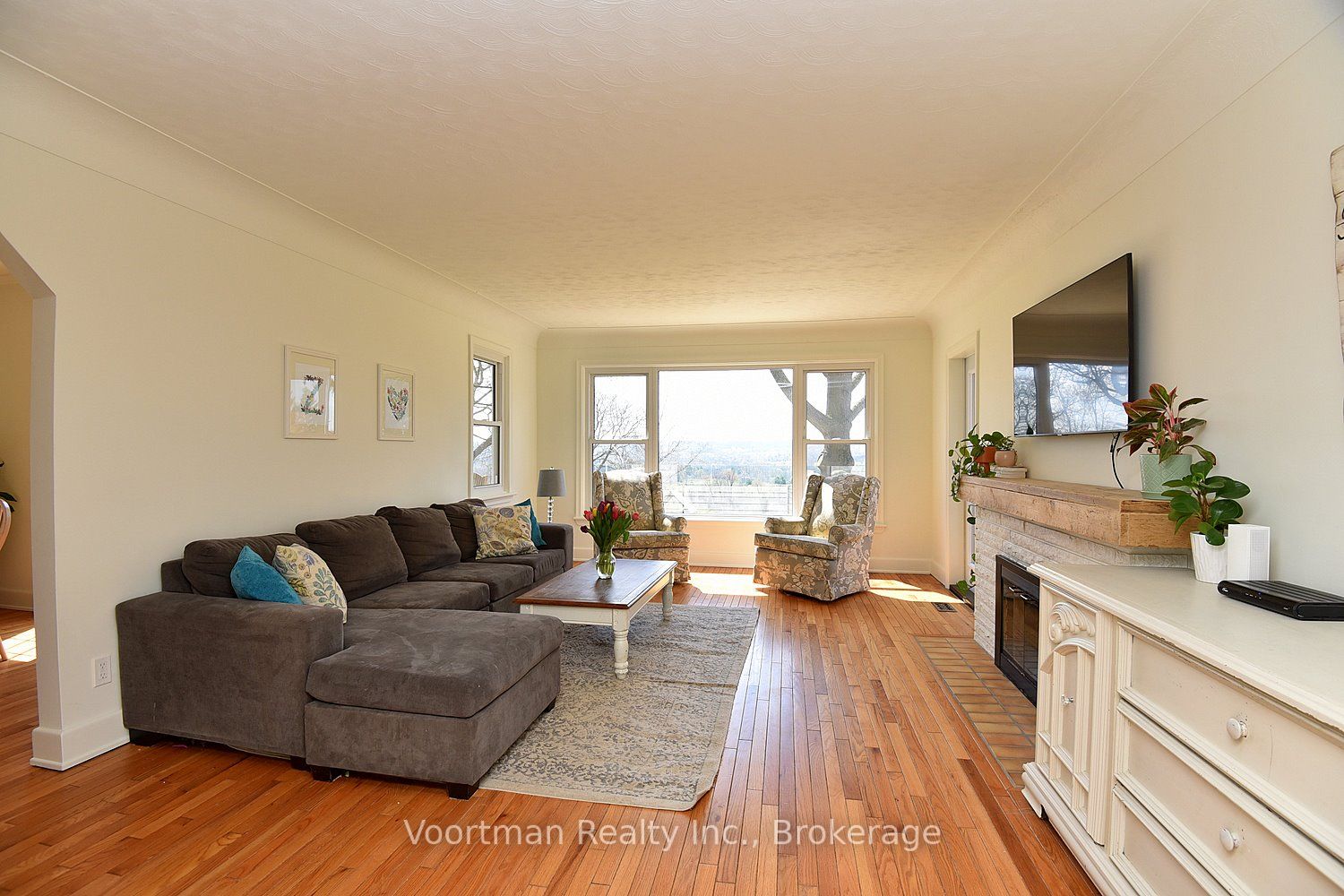 84 Maple Avenue