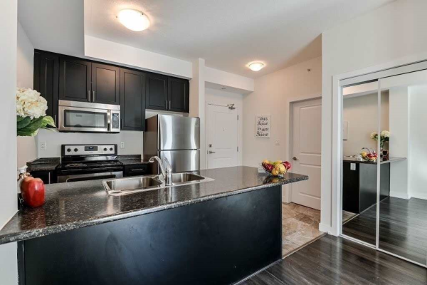 35 Southshore Cres, Hamilton