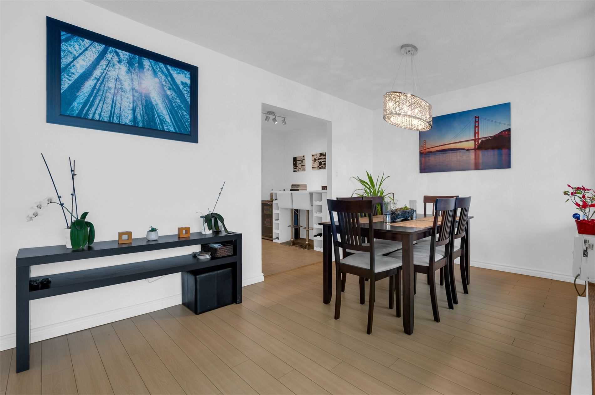 75 Queen Street N, #1802