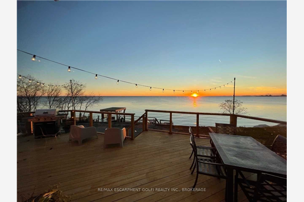 13 Sunset Dr, Haldimand