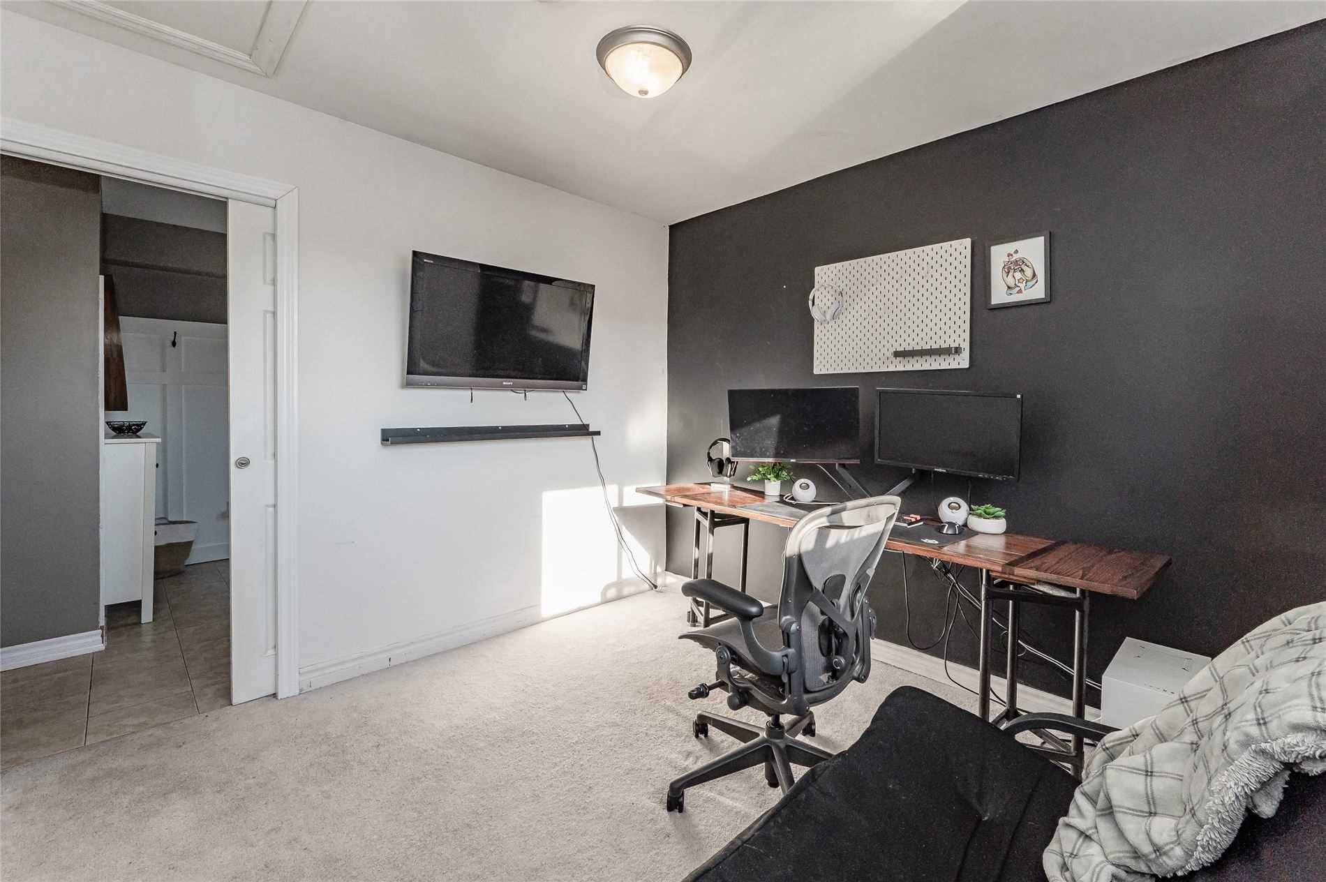 Listing X5960885 - Large Photo # 27
