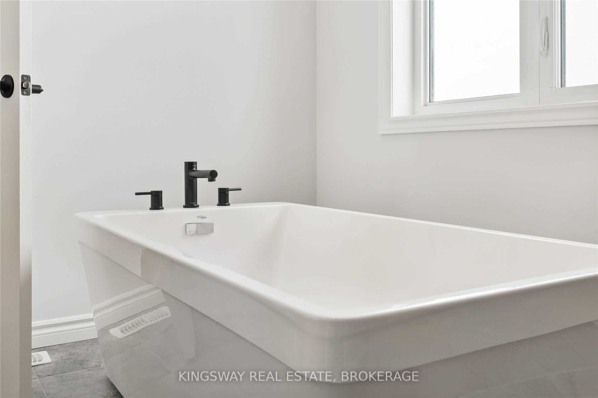 Listing X5961581 - Large Photo # 34