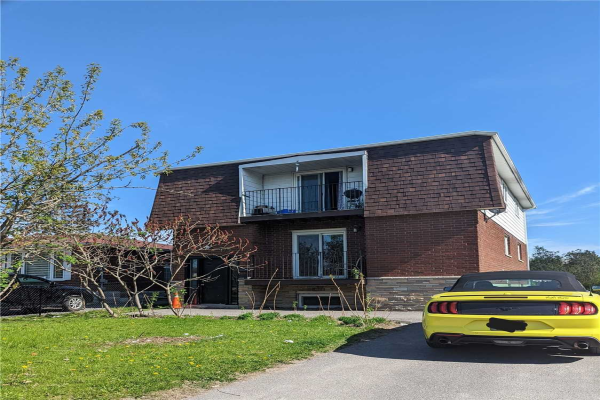 779 Stocker Rd, Peterborough