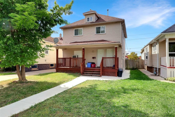 989 Windsor Ave, Windsor