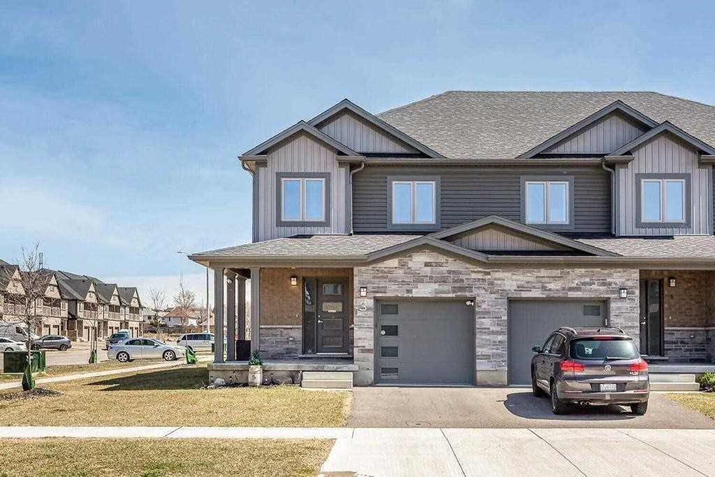 3 Nieson St