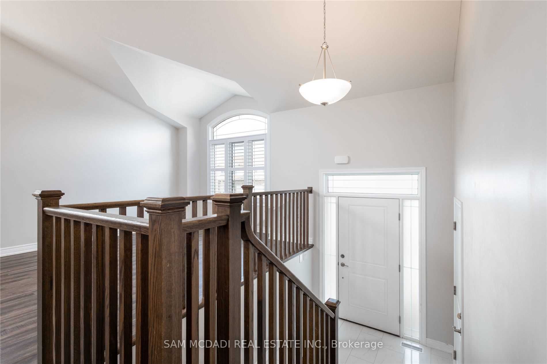 9 Cinnamon St