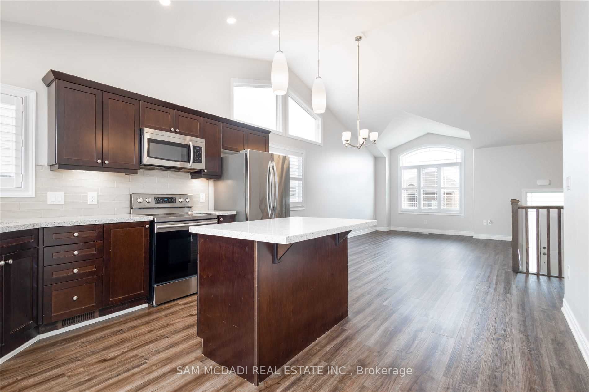 9 Cinnamon St
