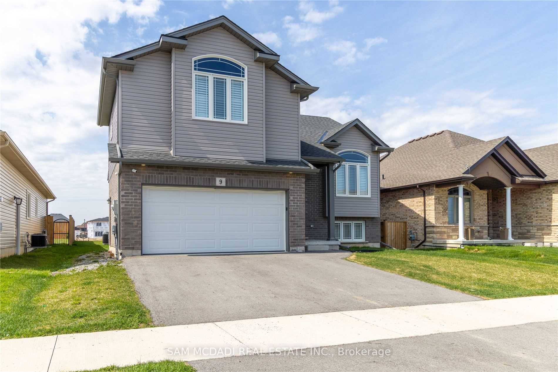 9 Cinnamon St
