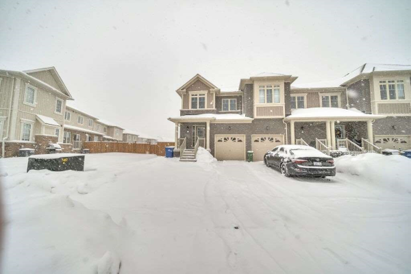 87 Pettitt Dr, Guelph