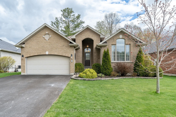 7 Seneca Dr, Brighton