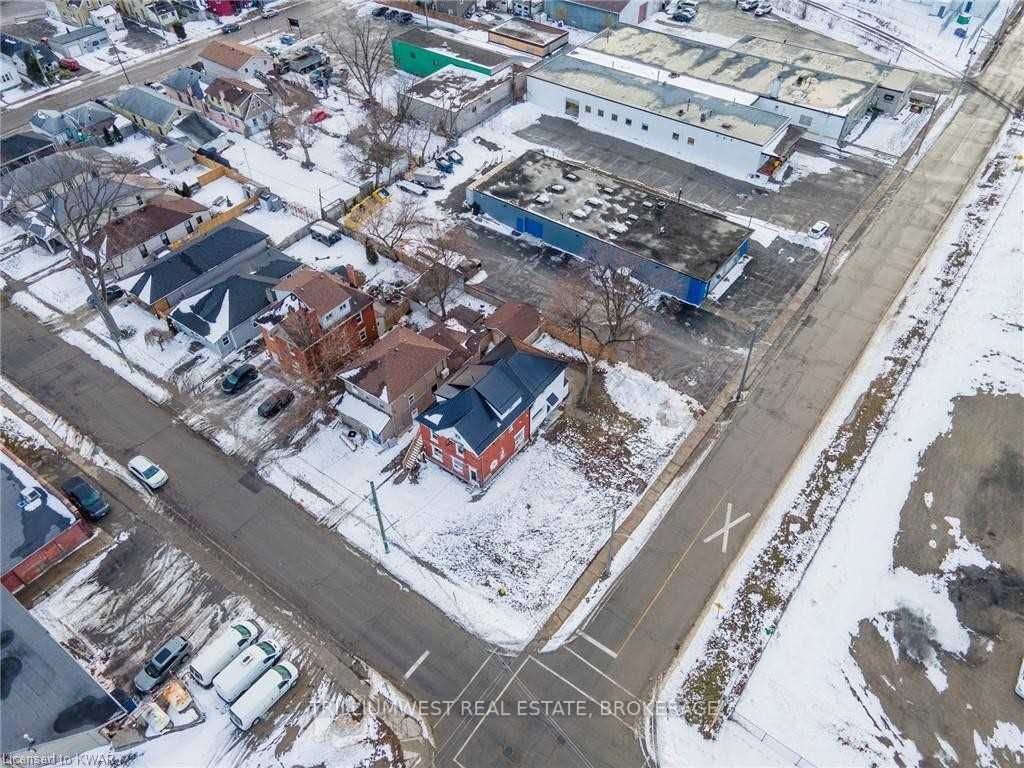 281 William St