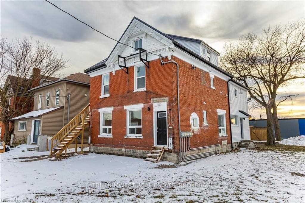 281 William St