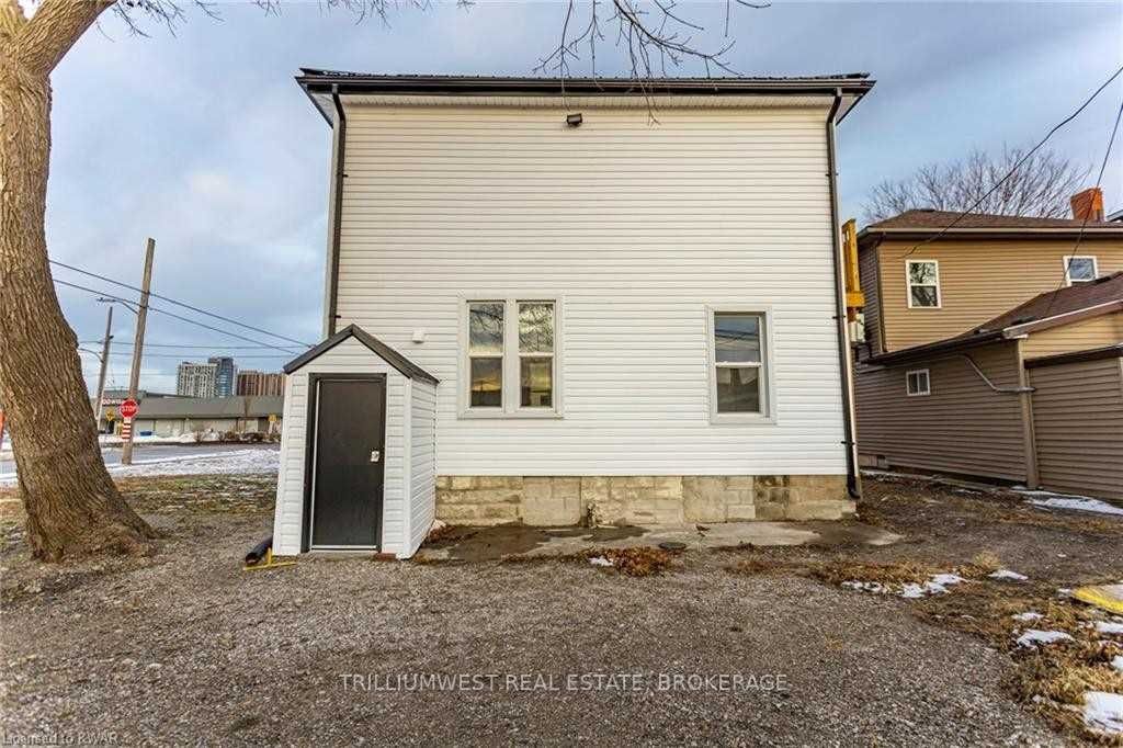 281 William St
