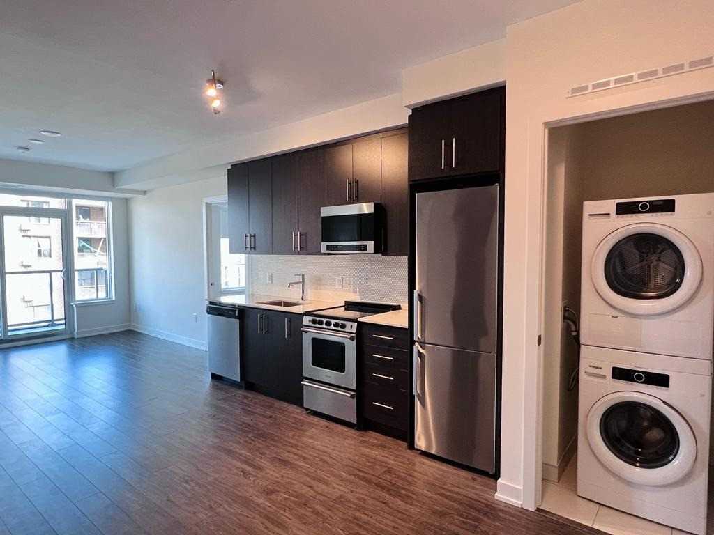 212 King William Street, #604