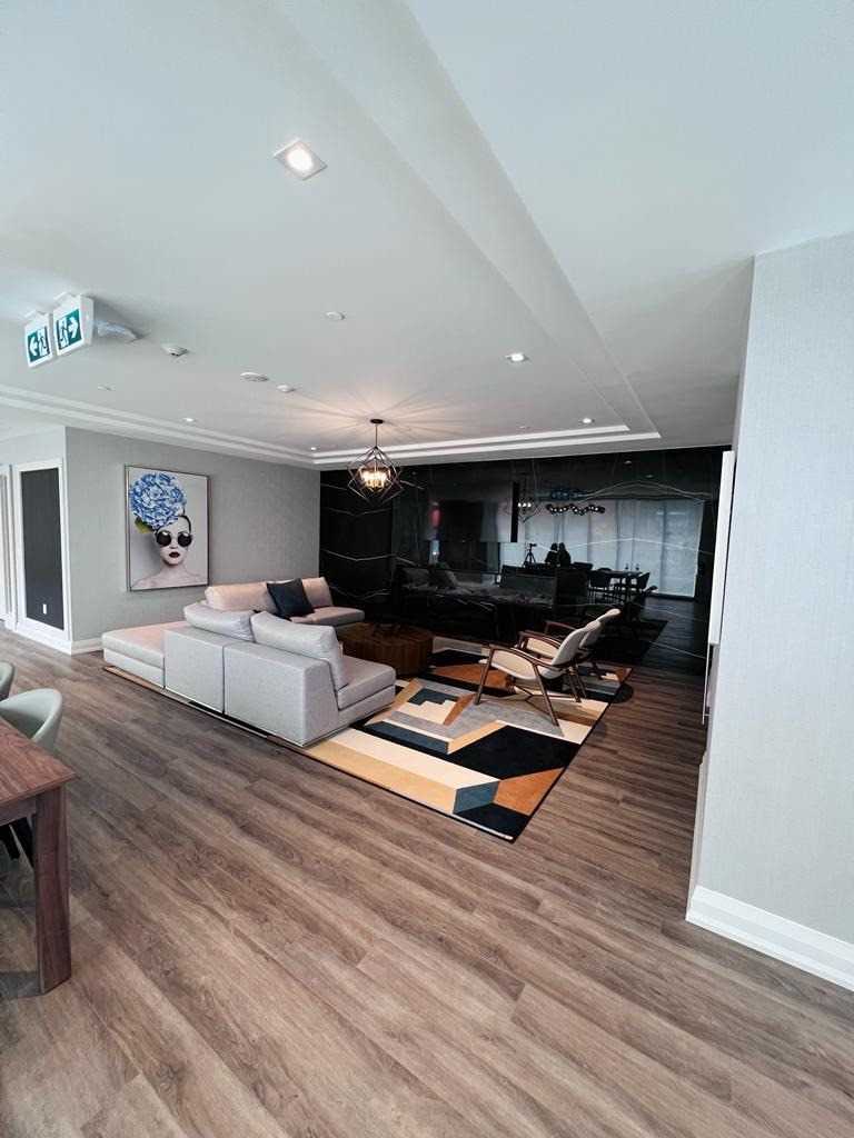 212 King William Street, #604