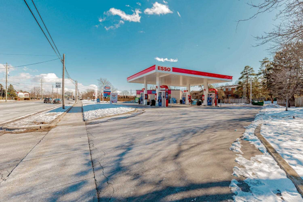 244 Highway No. 8 N Rd N, Hamilton