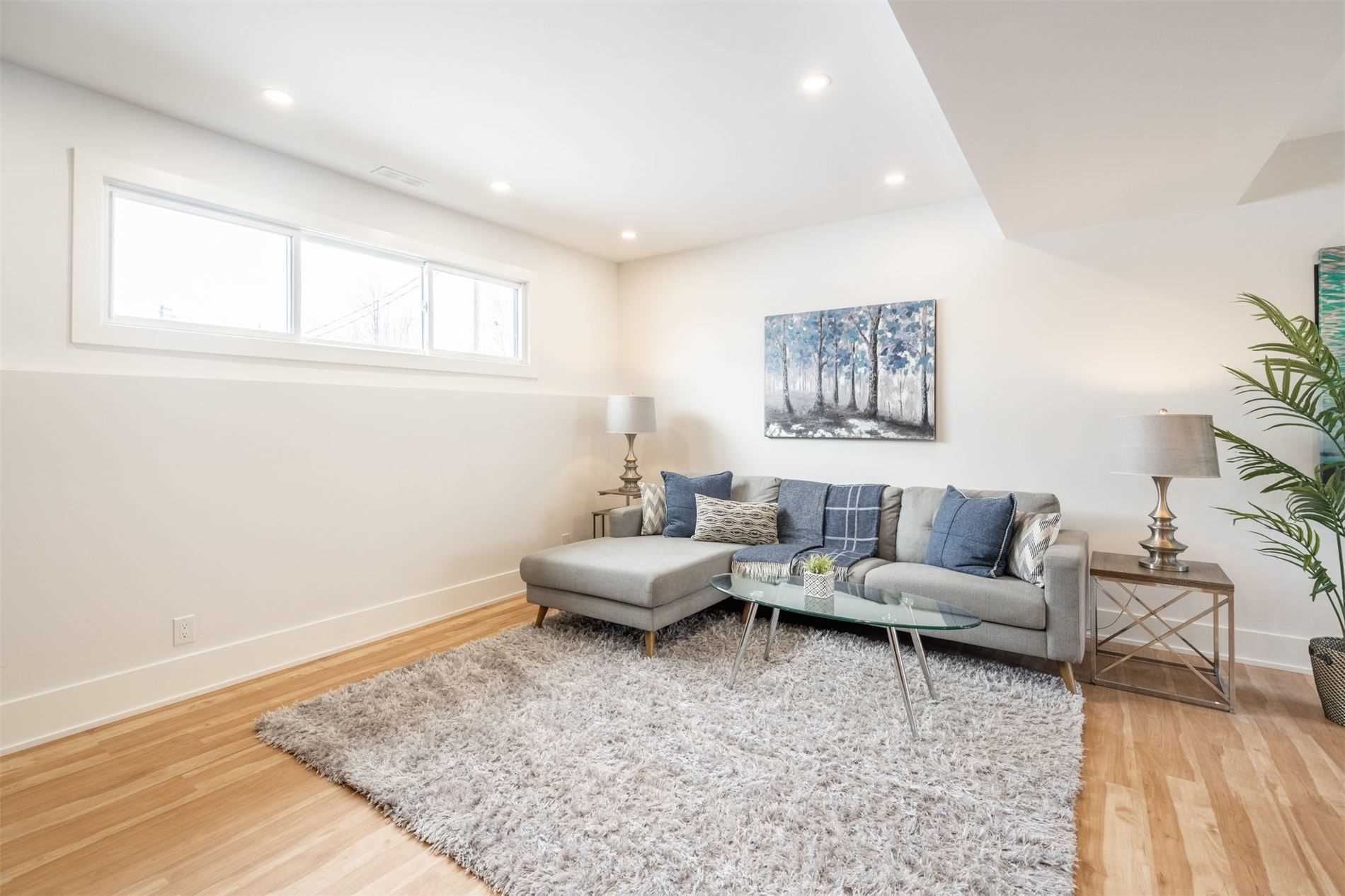 146 7th Concession Rd E