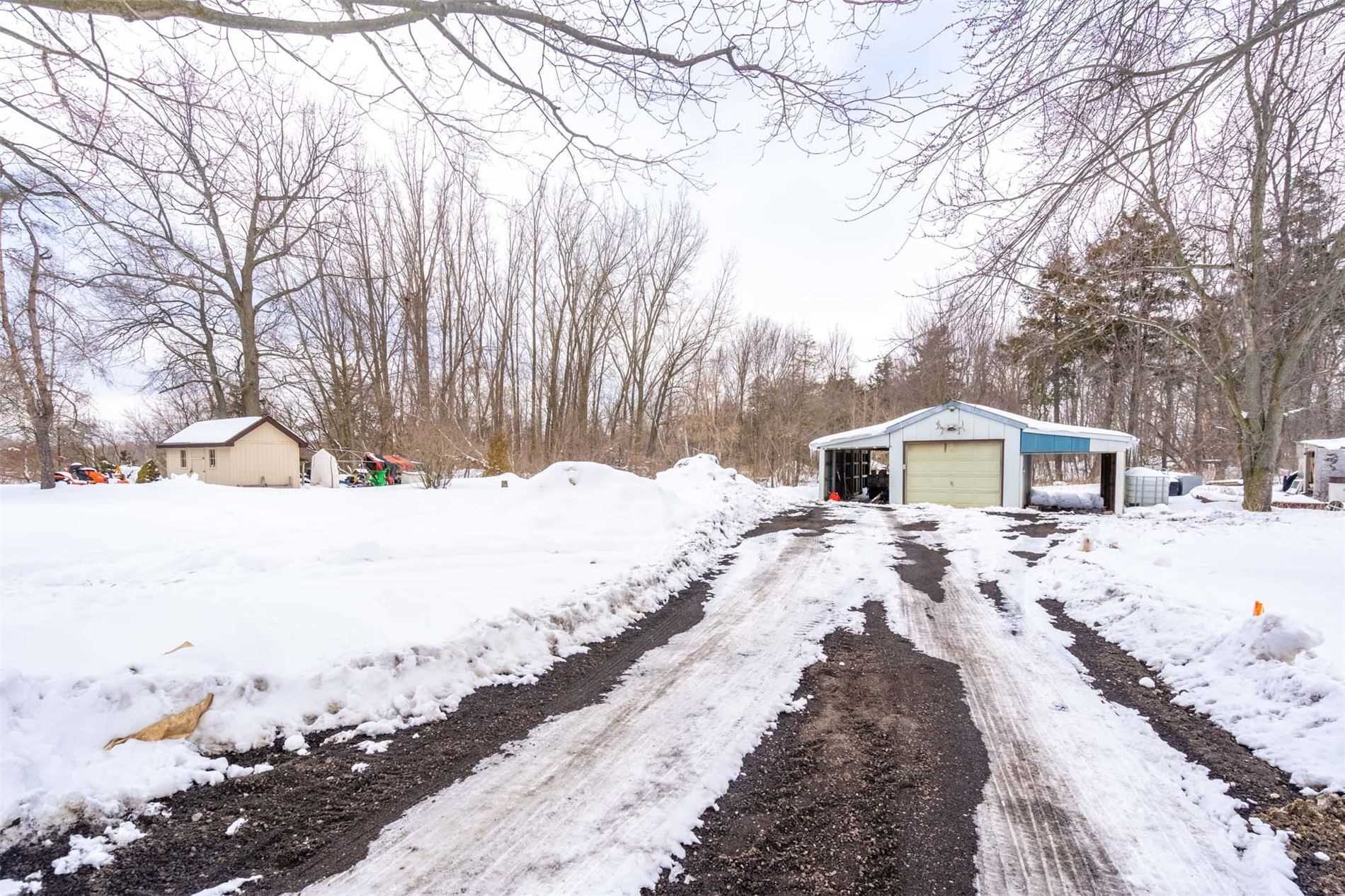 146 7th Concession Rd E