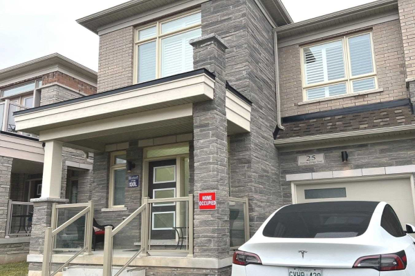 25 Granite Ridge Tr, Hamilton