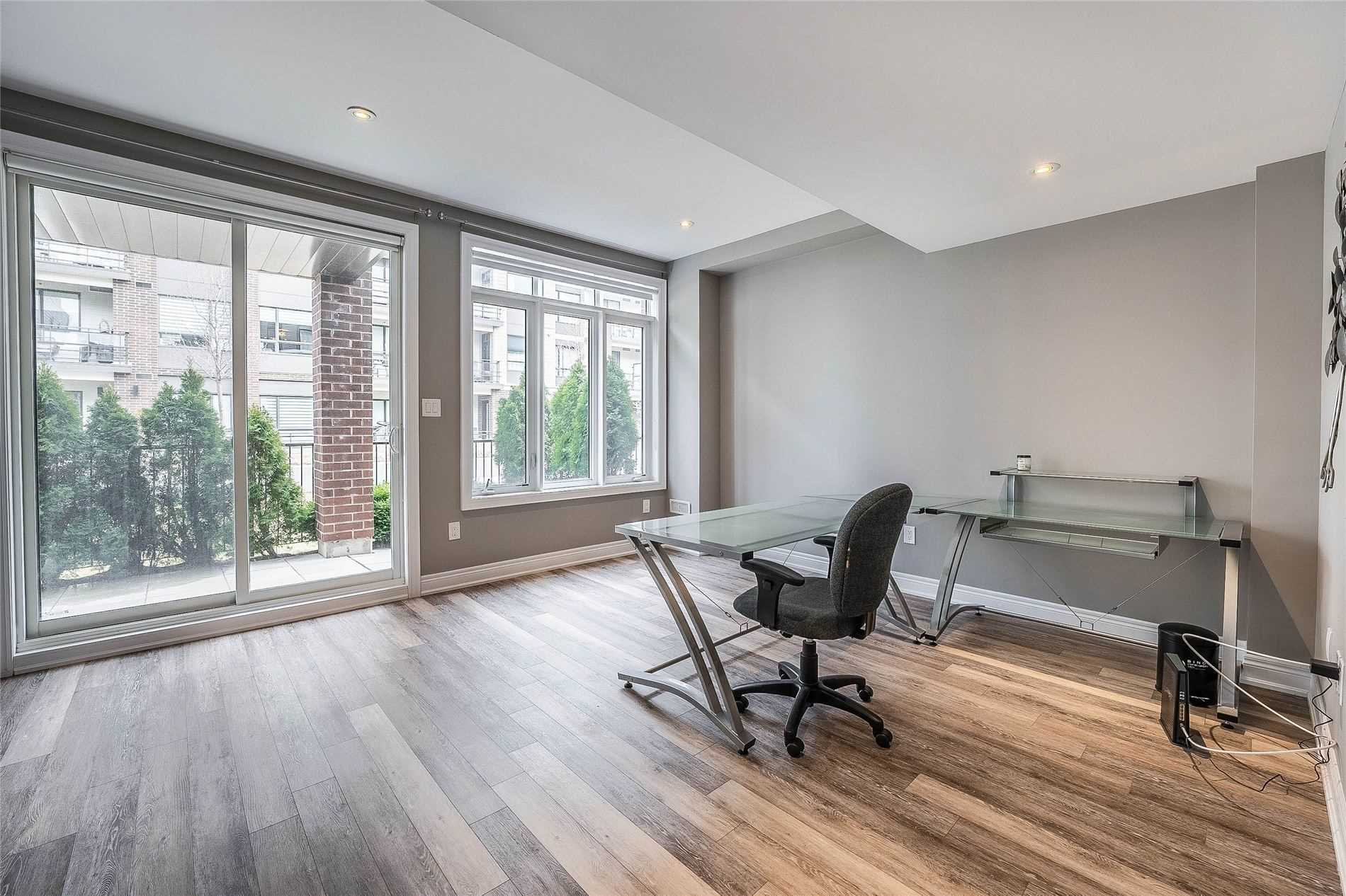 16 Waterview Lane