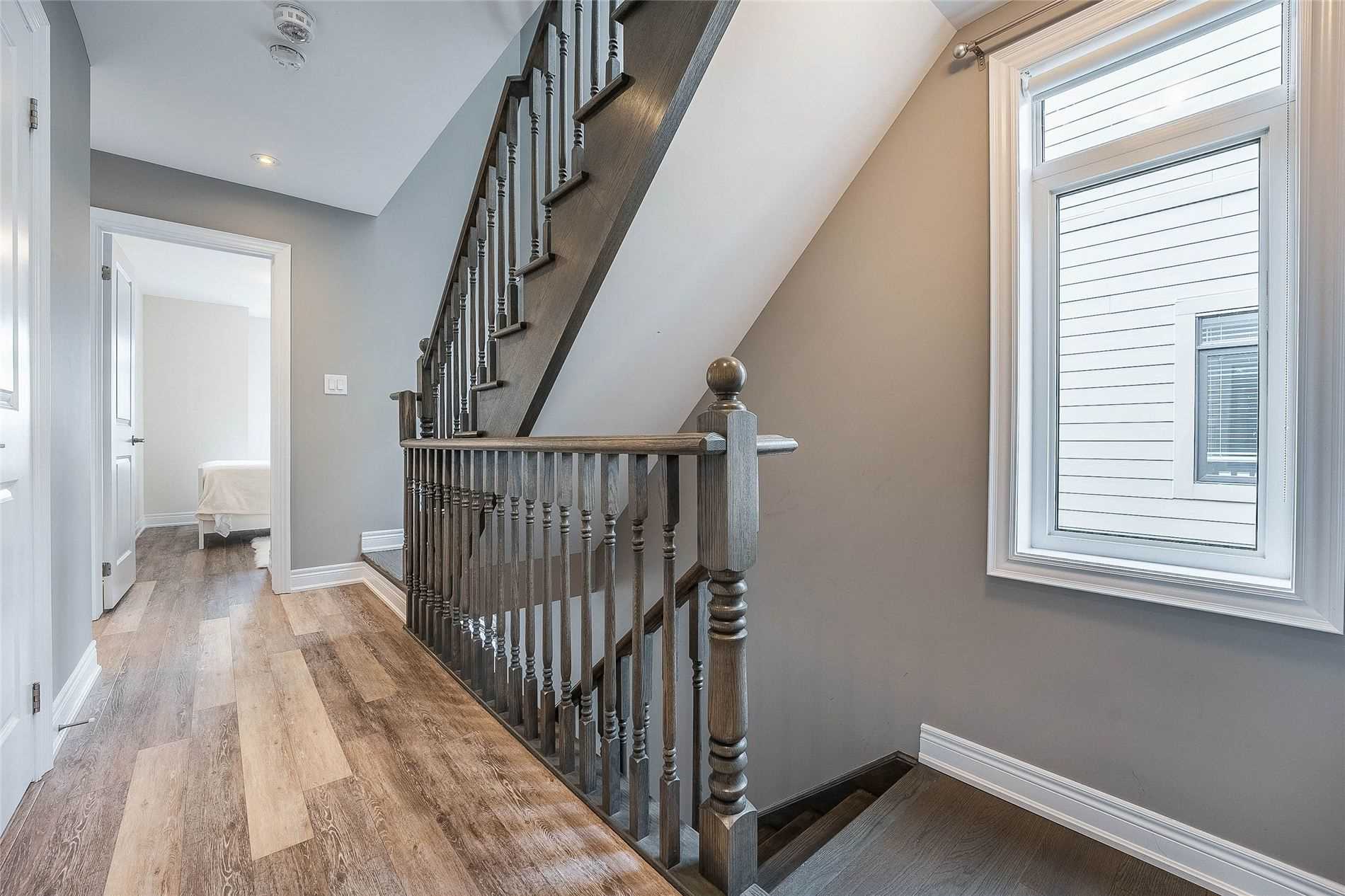 16 Waterview Lane