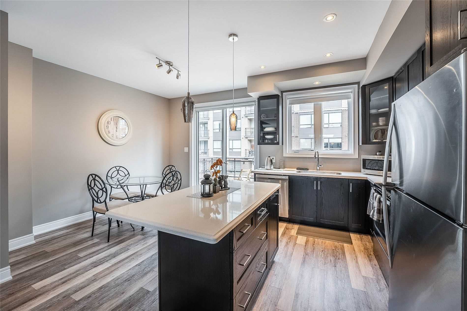 16 Waterview Lane