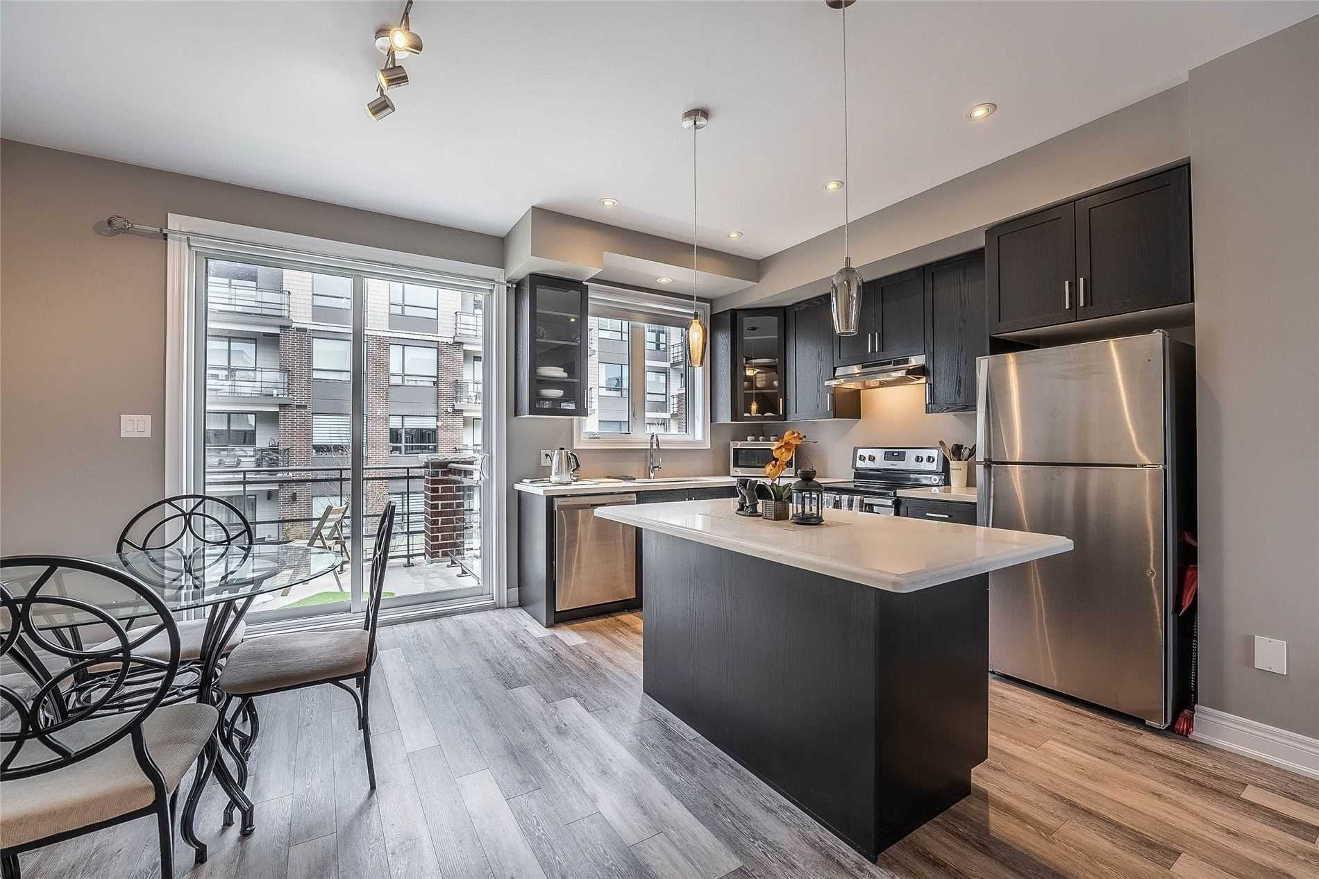 16 Waterview Lane