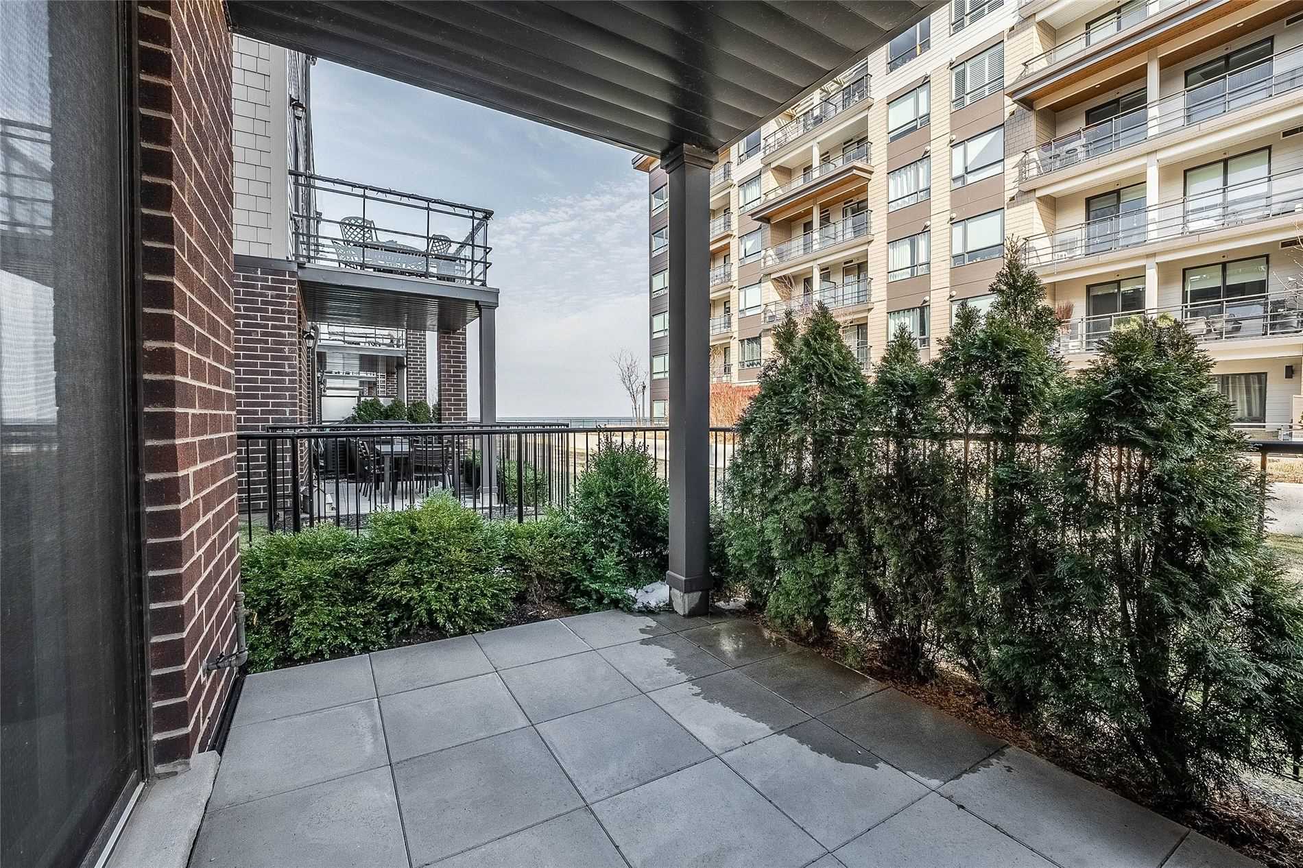 16 Waterview Lane